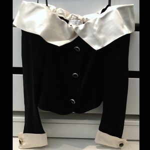 St. John Boutique Elegant Off Shoulder Top